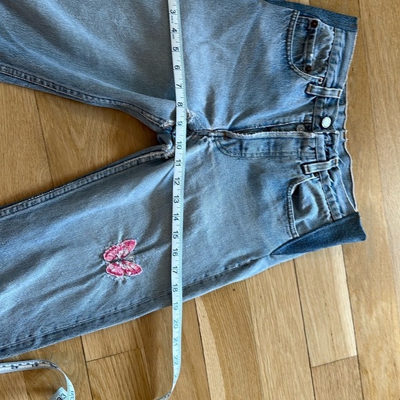 Rare Vintage Levi’s 501 jeans with a butterfly patch. - Picture 8 of 9